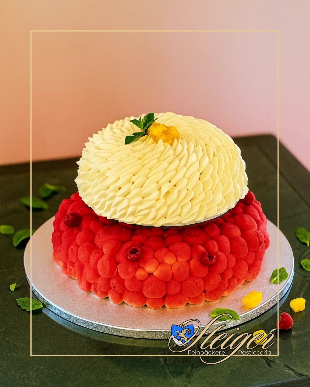 Zwei Geschmacksrichtungen, eine Torte 🎂✨
Der Kunde war unentschlossen – also haben wir für das grosse Event eine zweigeschmackige Torte gebacken, damit alle glücklich sind!
⠀
Alle unsere Torten sind individuell – auch im Geschmack. 
Und bei Unsicherheit beraten wir dich gerne 😊
📩 Bestellbar im Laden oder online über unsere Website (Link in Bio)!

#FeinbäckereiPasticceriaSteiger #ZweiGeschmäcker #IndividuelleTorten #BesondereAnlässe #MitLiebeGemacht #BaselFoodies #TortenFürEvents #Erlenmattquartier